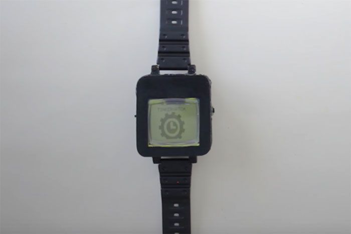 Nokia 1100 en un smartwatch